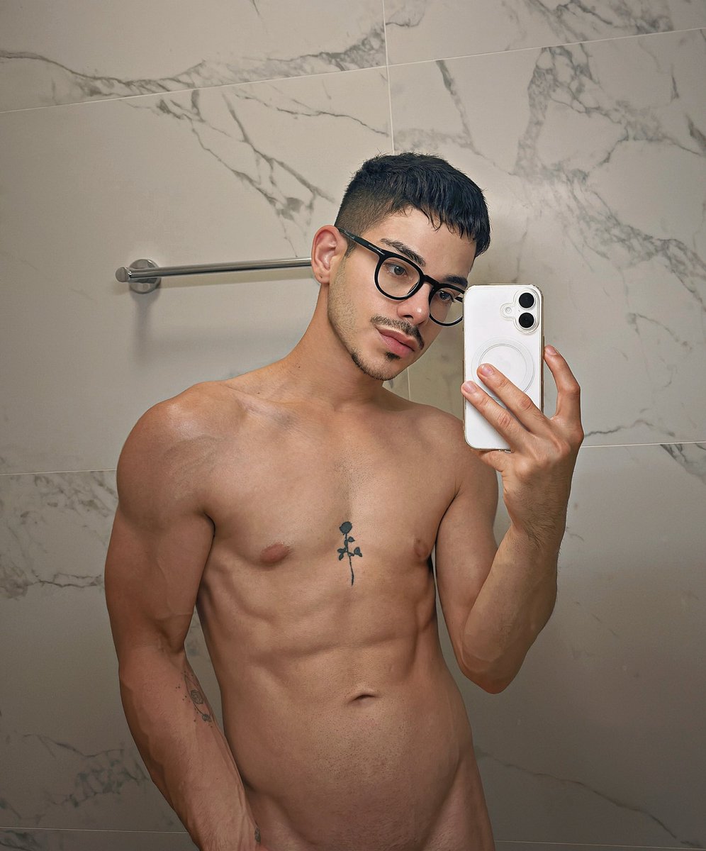 isamayou's tweet photo. I kinda don’t like myself with glasses on. What do you think? 😬👀 https://t.co/dSQAuywC9R
