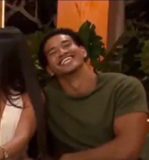 pnkgoddessxoxo's tweet photo. Michelle Obama being team Aniya means I’m on the right side of history👏🏽 #LoveIslandUSA #AniyaHarvey #MichelleObama https://t.co/1nbC5j8kDG