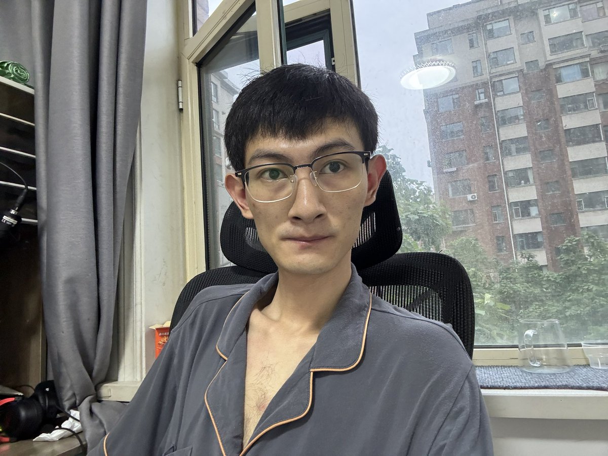 YangSuYu_'s tweet photo. 本人【185-52-27-1】
找对象，朋友，游戏搭子
同属性就不要来了 https://t.co/CcqaRcabII