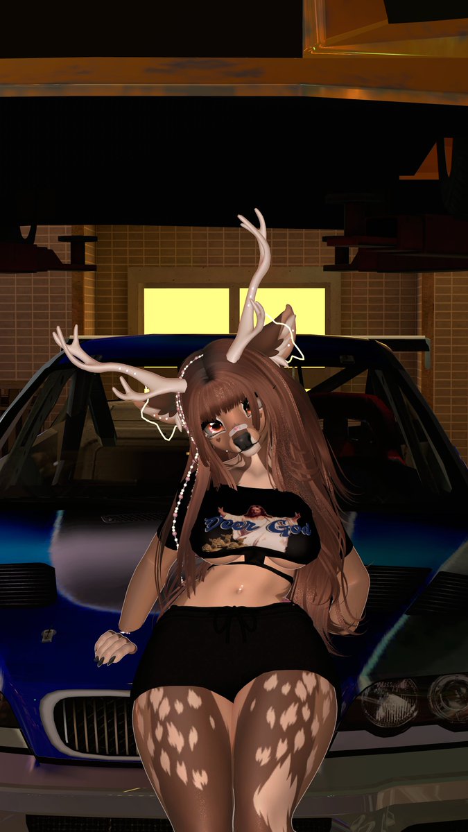 GinzuLinnVR's tweet photo. Careful… I’m the kind of deer you’ll want to hit the brakes for https://t.co/P5DjGCoLpi