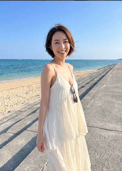 Francescofly90's tweet photo. ４1歳の私と手をつないで歩ける男性、いますか？ https://t.co/qiYaJWzgtQ