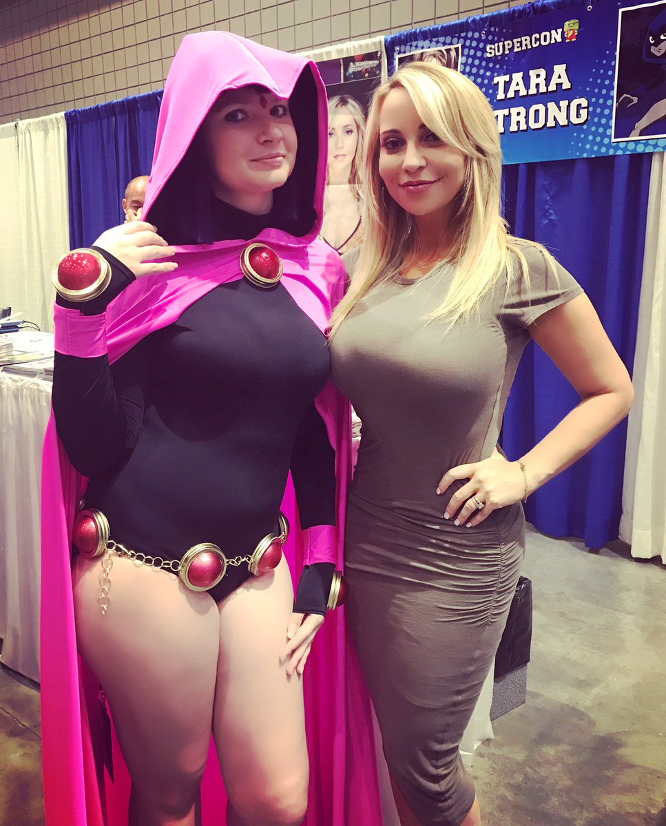 Uravity98114's tweet photo. Missed out on going to the Con's where Tara Strong was having these alleged "fan meet-ups".. https://t.co/UcDW127nKN