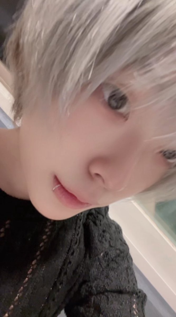 sea2anemone's tweet photo. 흐헤헤 https://t.co/Ru1K9I2DvT