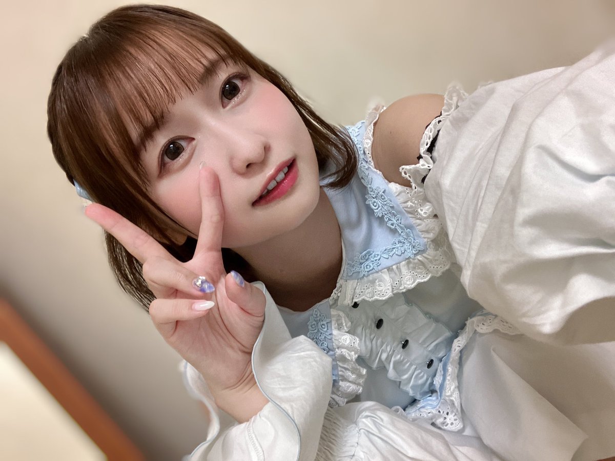 koebiglove's tweet photo. 最近ずっと使ってる花岩◯奈💕
153cmの華奢な骨格に、ほんのり膨らんだちっちゃなおっ◯い💞
ライブ衣装似合ってて可愛いこの衣装のままアニコスイチャラブセッ◯スしたい🩷
かなちゃんの名前呼びながらするとすぐイっちゃう💕
今日もかなちゃんのちっちゃなおっ◯い見ながら沢山いっちゃう💕 https://t.co/a2NbHdennp