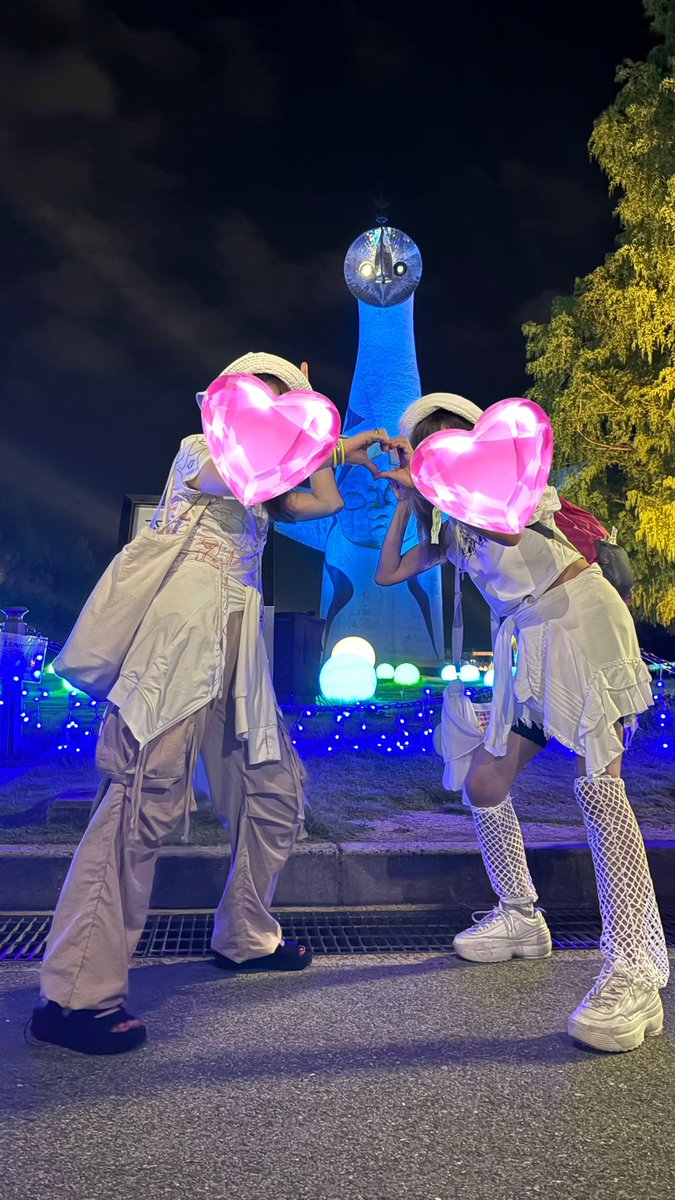 sakiradiosuki2's tweet photo. サマソニにラルクが、、、本当にラルクが、、はいたんが、、、ありがとうラルク、ありがとう♡はいたん♡最高の大阪サマソニでした🎵次の東京も、、きゃぁ〜☆

#hyde 
#サマソニ
#ラルク
#大阪 https://t.co/SKp5rXKRdK