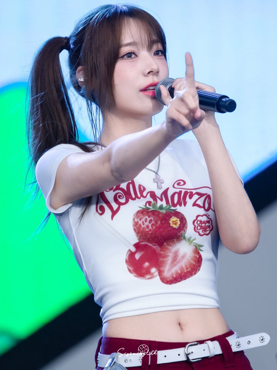 pppppale's tweet photo. 20260814 Jeonju Ultimate Music Festival

@siyo_min 

#qwer #siyeon #siyoming #시연 #이시연 https://t.co/xQJ7vDdNcd
