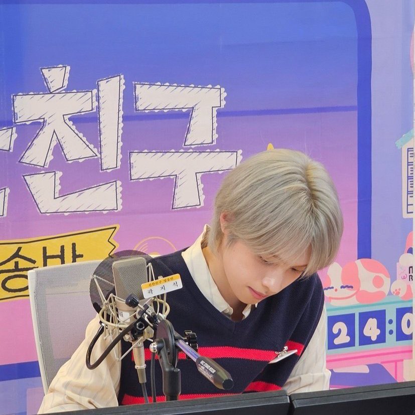 daily_ganadi's tweet photo. 나완전지석이편 https://t.co/qKks2H1kJn