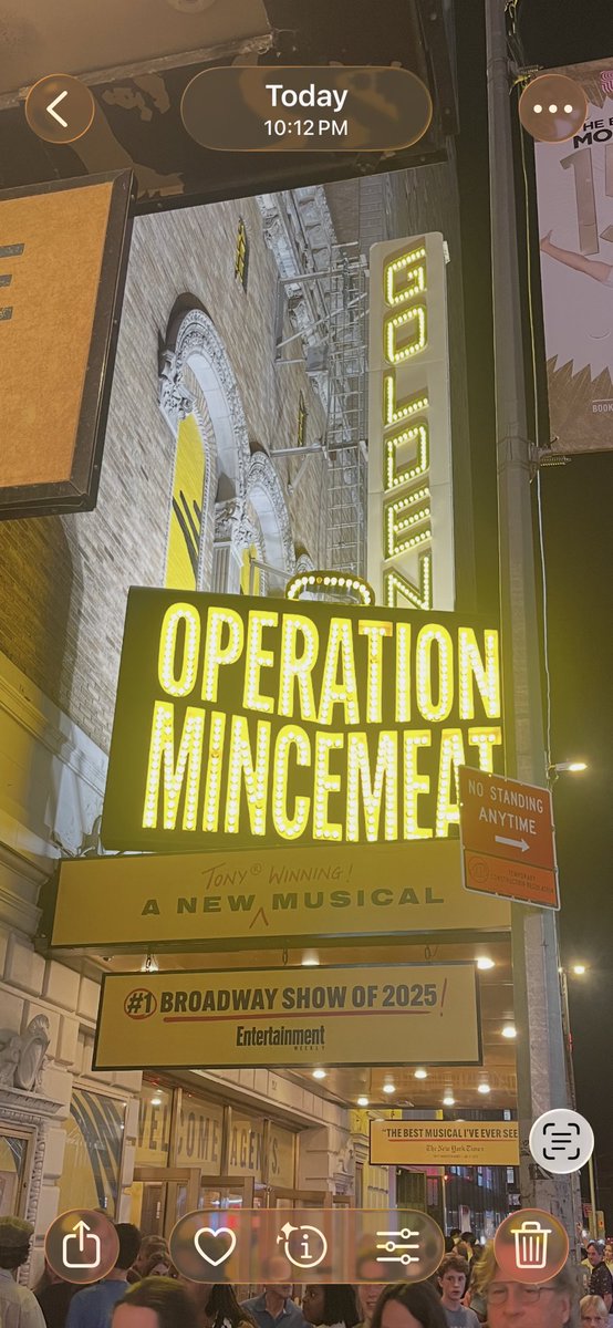 ggerould's tweet photo. Tonight’s stop on Broadway theatre blitz. Five member cast unbelievable! https://t.co/dfCbzHPKnJ