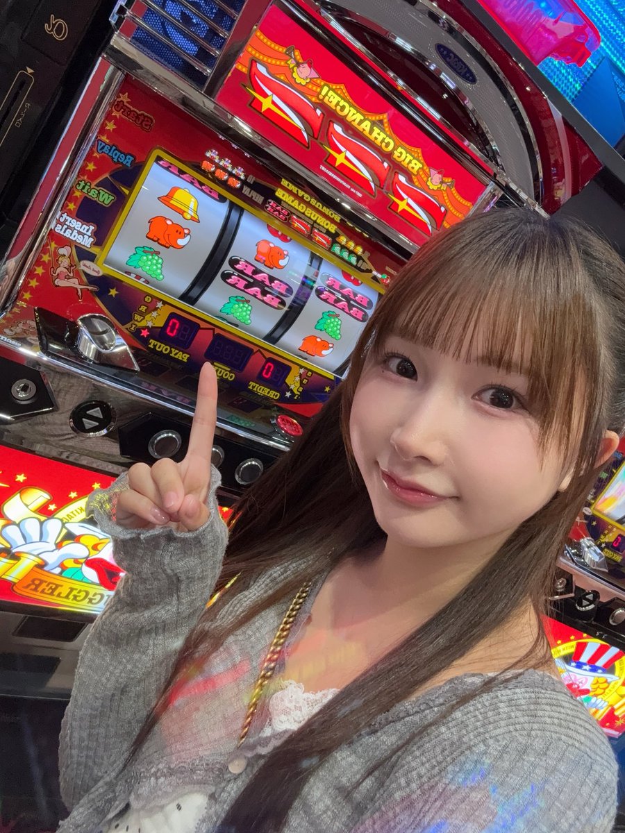 yura_kana_'s tweet photo. 今打ってます✨

随時ツーショット、サインできますので会いに来てください😉

 #pr https://t.co/EvngCrlww0