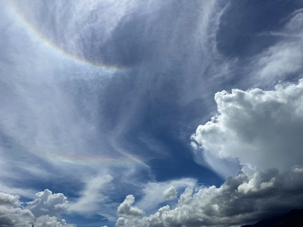 akahane_yusuke's tweet photo. アーク× ハロ × 積乱雲！！🌈☁️ in 伊那 https://t.co/8ulNlvHFrq