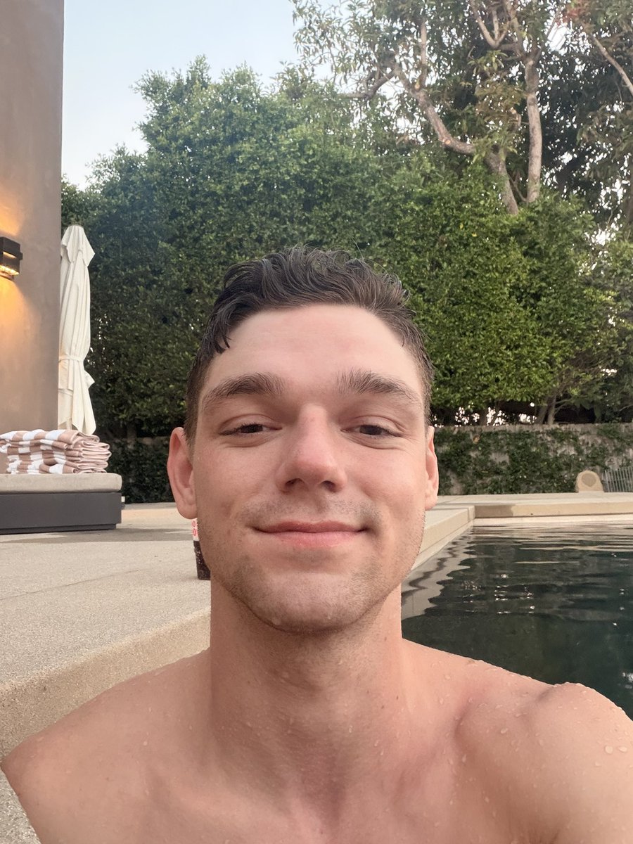 lushice4ever's tweet photo. Fuck I love Fridays 

#gay #mlm https://t.co/6yHs9UtYbV