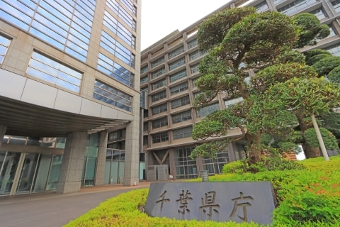 livedoornews's tweet photo. 【悲痛】千葉の豪雨で車の水没続出「ローンが3桁残ったまま廃車になった」という声も
https://t.co/kPqBlGKYzP

「令和8年8月千葉豪雨」と命名された大雨は、13日夜から「線状降水帯」を3回生じさせた。車の水没報告が相次ぎ、「ローンが残っていて、車両保険には入っていない」などの投稿がみられた。 https://t.co/gauV6d5OCf