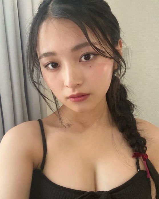 uraraman1's tweet photo. ライブ終わりの桐ちゃんのデカパイに顔うずめてスーハーしたいっ💙 https://t.co/03mFdZyVcl