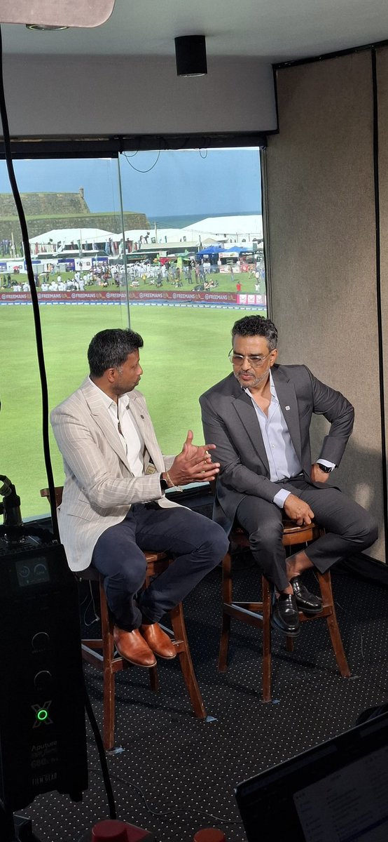 RusselArnold69's tweet photo. Love my job #suitandtie #stripesandchecks #galle50 #indai600test https://t.co/dcyJrEPh89