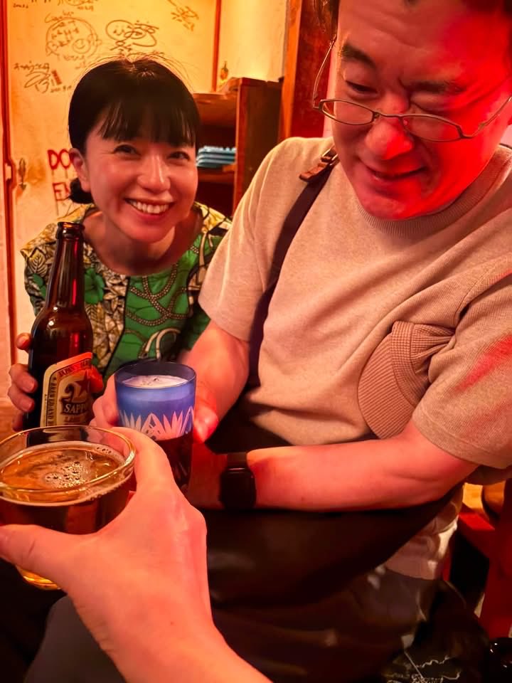 keikomix's tweet photo. 昨夜は日本酒BARつるばらでの夜想怪談寄席、無事に終演いたしました✴︎
ありがとうございました✴︎
今夜は、猫のマダムさんにて✴︎
お待ちしております🪭 https://t.co/BWaZwH4fgC