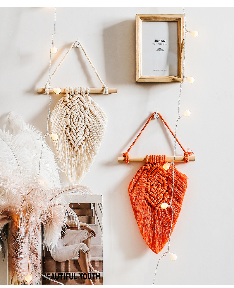 ERe_CP's tweet photo. DIY macramé plant hanger made from old cotton rope  No fancy tools needed—just patience and a simple knot! Repurposed waste = cozy home decor, anyone else love upcycling https://t.co/79TTT5rzrE