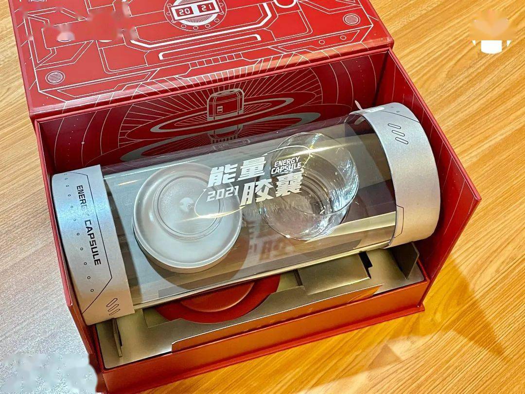 HolyTetrawl49's tweet photo. Just had my long-awaited package delivered! Opening it and this surprise inside is exactly what I needed today ， https://t.co/dQlbk0RTnZ
