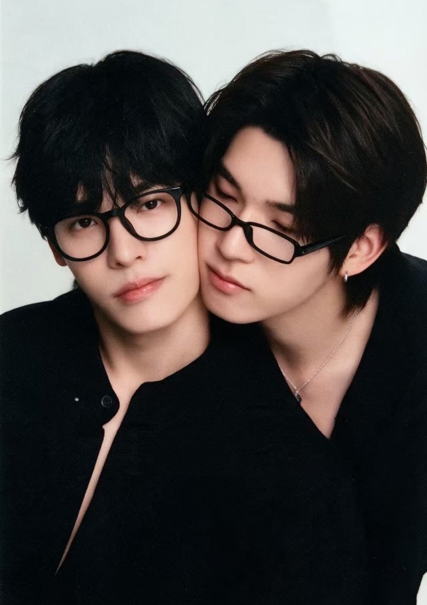 pteeporpich's tweet photo. cheekies https://t.co/JWd4ETGZt9
