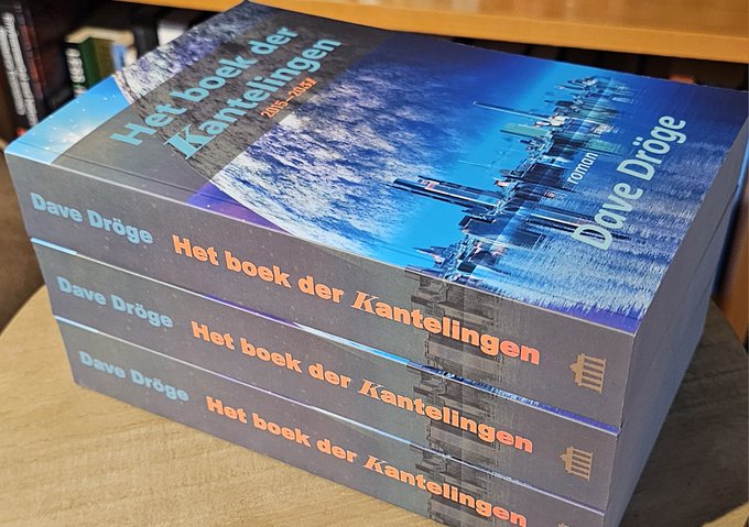 DrogeDave's tweet photo. Met behulp van filosofische, psychologische en literair-theoretische kaders onderzoekt de auteur de spanning tussen het individuele menselijke bewustzijn, maatschappelijke vervreemding en de opkomst van Kunstmatige Intelligentie (AI).

https://t.co/IWsJJf8MoD https://t.co/bLOT5HqoqI