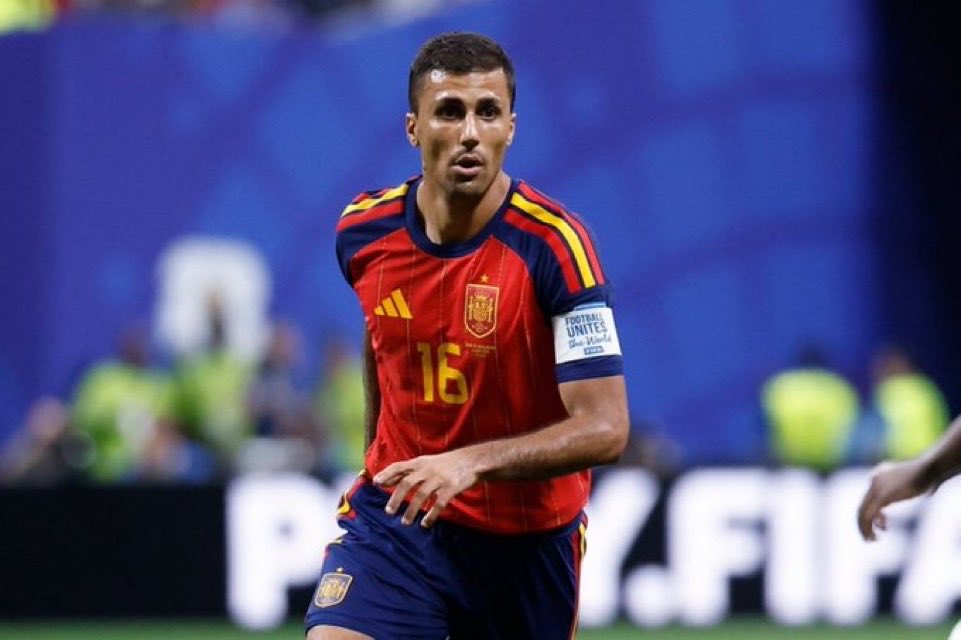amrista15's tweet photo. عندي إحساس اليوم او بكرا هير وي قو لبرشلونة، إذا ما تمت هاليومين يعني رح يبقى بالسيتي مستحيل برشلونة يقدم عرض رابع. https://t.co/kXbpUSfYda