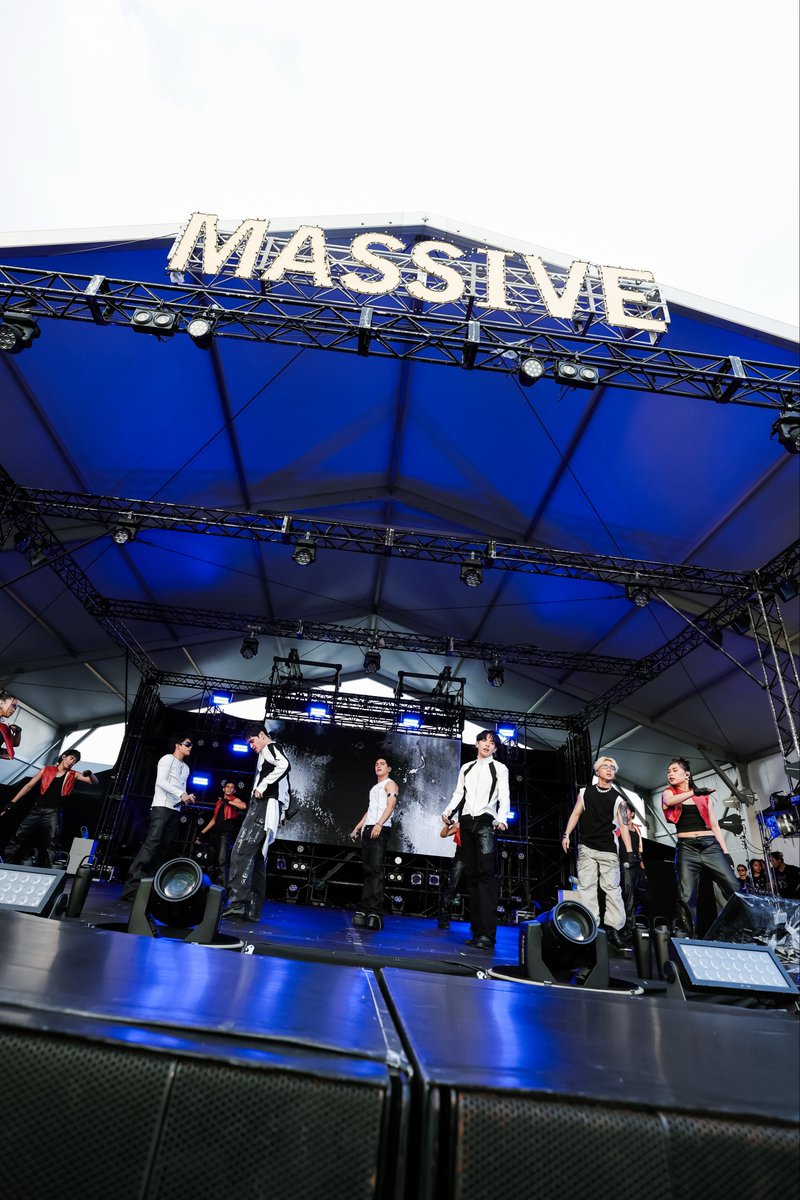 SB19Official's tweet photo. SUMMER SONIC OSAKA, WHAT A STAGE TO BE ON! 🇯🇵☀️

We stepped onto the stage ready to give it our all, and you gave us even more energy in return! Thank you for cheering us on and making every moment of our set memorable! 🔥

We'll be carrying this energy with us for the rest of the journey. OSAKA, thank you for an unforgettable Day 1! 🤘🏼

#SB19 #UySB19 #summersonic #サマソニ 🐐🇵🇭