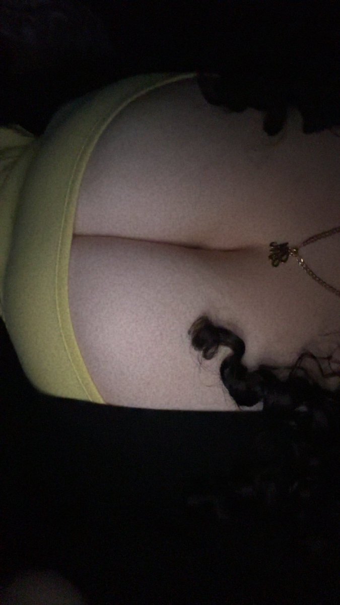 Shyliltease's tweet photo. Your dinner 🥰 #nsfw https://t.co/0zM5IC6lSz