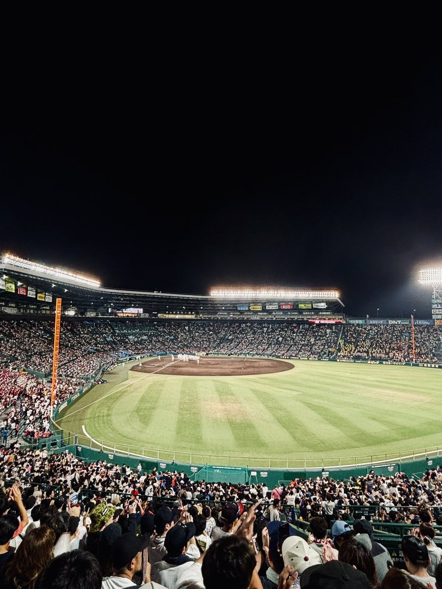 hatatan_hatatan's tweet photo. 織田の甲子園史上最速156km/hを見てきた

出てきた瞬間からもう球場の雰囲気が変わりすぎて、一球ごとにどよめきが起こって、なんかもうスーパースターってすごいなって気持ち https://t.co/zBMc7rmjaJ