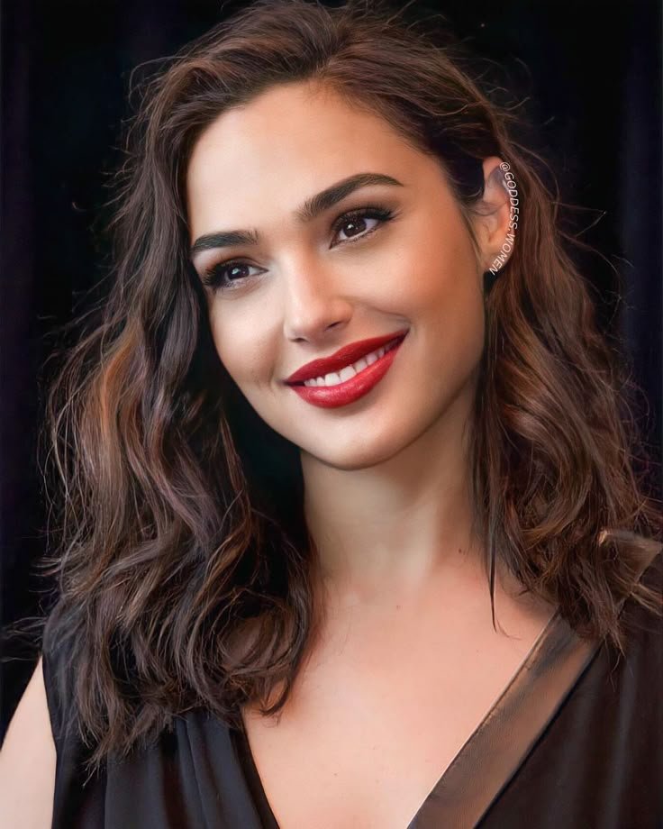 imgalGadot2's tweet photo. What do you like about Gal Gadot
A. Smile
B. Eyes
C. Face
D. Character https://t.co/cXlevOgDWH