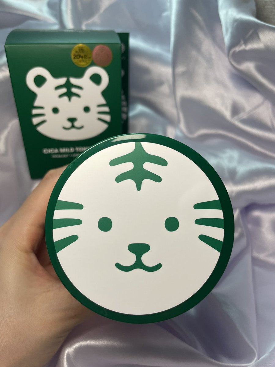 appmi_iji's tweet photo. 寝坊した時
朝の洗顔の代わりに、トナーパッド使ってる！ https://t.co/XproWmINJ7
