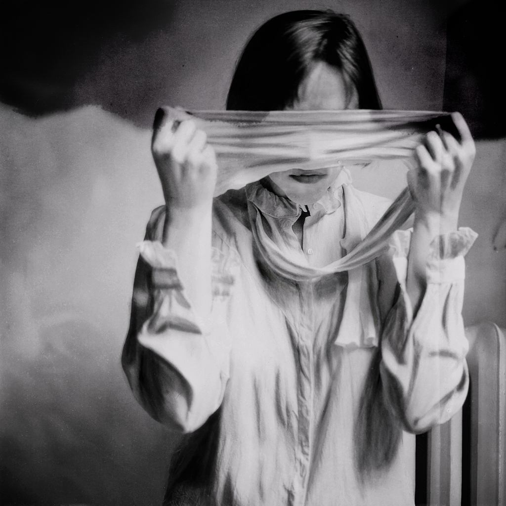 artlimitednet's tweet photo. Fragile Maschera by Roberto De Mitri https://t.co/gNVefTY1iq
#filmphotography #analogforever #analog #people #woman #photographyislife #portrait #filmphotographic #120filmphoto #contemplation #mediumformat #analogphotography #photographydaily #fineart #filmrollmag #photography… https://t.co/GDeTUUb3th
