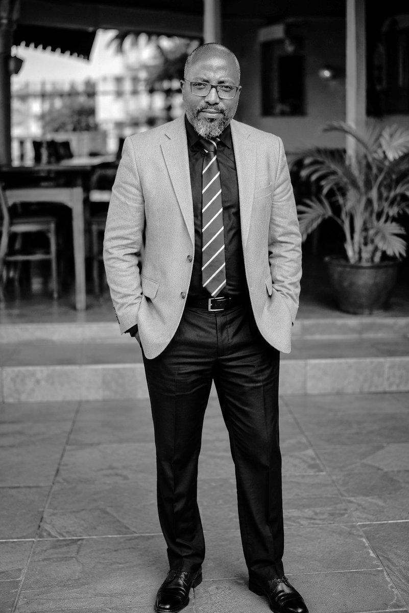Kabugo_'s tweet photo. Tip Of The Day:

Never fight your brother or sister or relative who has betrayed you, or spreads falsehoods about you or  relatives who clap for your blessings with teeth clenched.

Don't be bitter. It's not you who decided who your brother or sister is. Your father decided that for you. As soon as you dropped in this world, you immediately got related to many people without your consent. 

Let them discuss you in the side group. Your destiny doesn't need minutes from their meeting. The world has enough drama. Don't add family cinema.

So, love them. Sometimes from a distance. Pray for them but don't fight any of them. Life is personal. Don't waste it on someone you only share a surname with.

Wishing you a nice weekend.