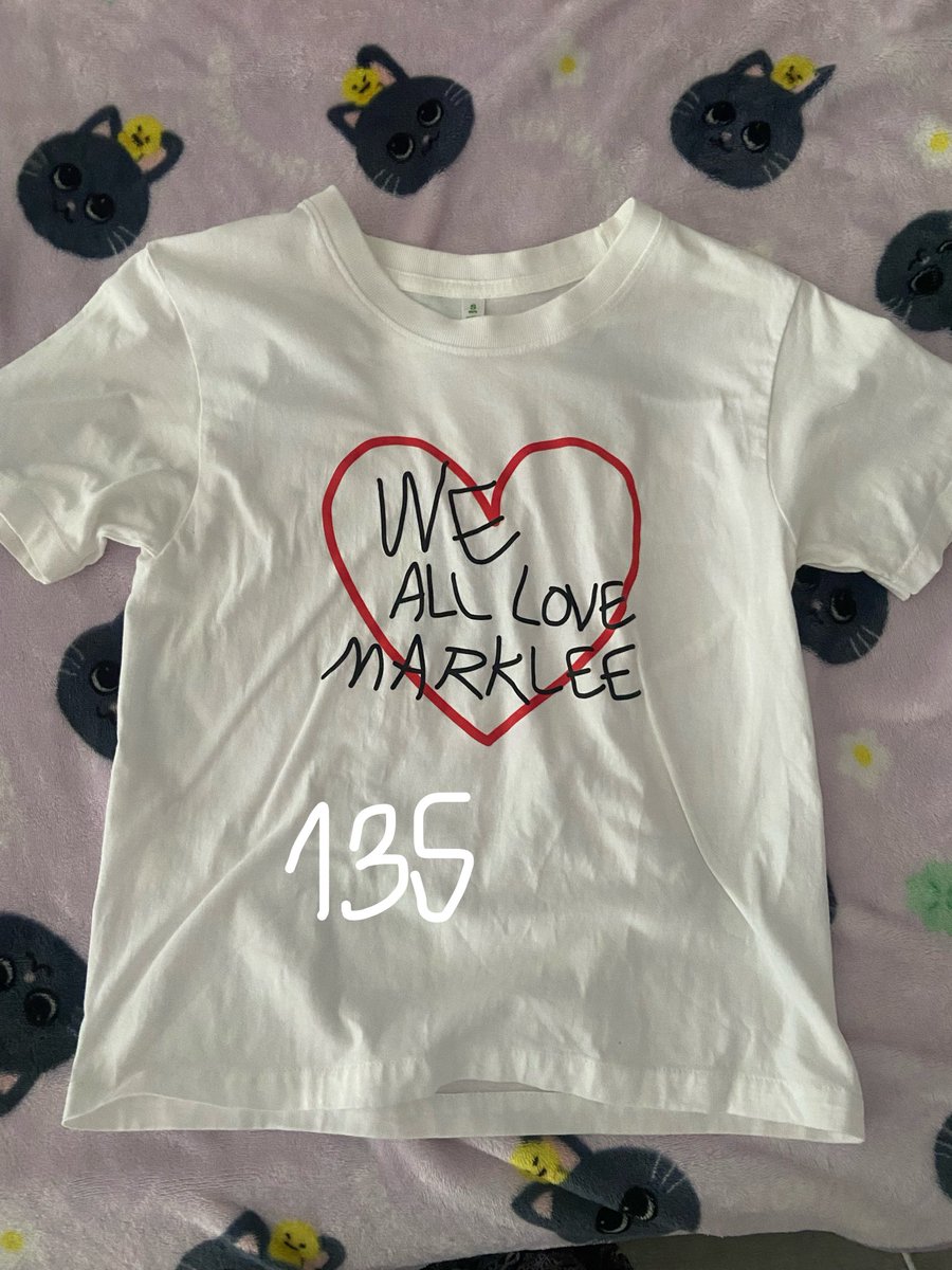 bluesonyoue's tweet photo. ปล่อยต่อฮู้ด itzavibe &amp; เสื้อ baby tee we all love mark lee 🪩

ทั้งหมดเคยใส่ปมหนึ่ง-สองครั้งค่ะ
ค่าส่ง45บ  #ตลาดนัดnct #ตลาดนัดnctdream #ตลาดนัดnct127 https://t.co/mnwiSonM3j