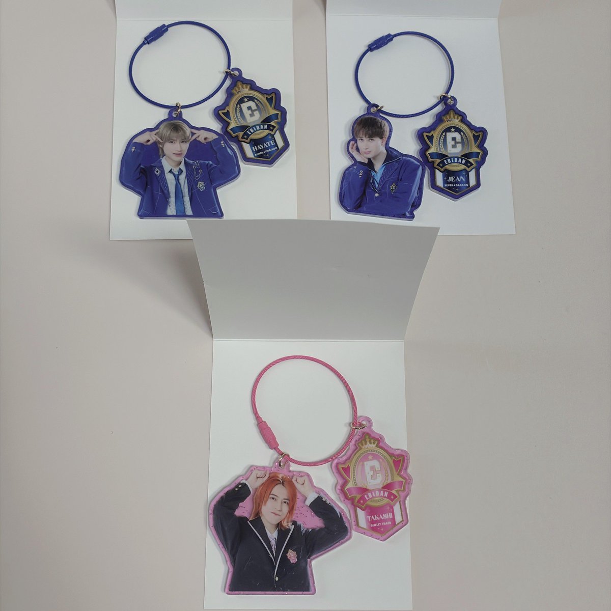 Chest_12_7's tweet photo. EBiDAN THE LIVE 2026 エビライ グッズ 交換 アクリルキーホルダー アクキー 学生証

譲 
超特急 カイ タクヤ タカシ
SUPER★DRAGON 志村 ジャン
ワンエン EIKU

求 
M!LK吉田 (アクキー>学生証)>>>池田松村(アクキー)・柴崎

スパドラ⇔超特急はn:1優先、全て郵送での交換希望です🙇‍♀️ https://t.co/fKgLL6E90f