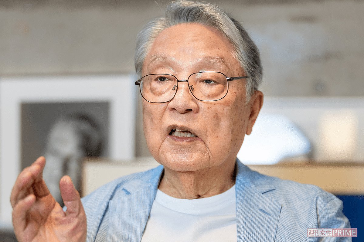 livedoornews's tweet photo. 【終戦の日】「焼夷弾がおじさんの頭に」89歳・伊東四朗が語る“東京大空襲”
https://t.co/PX5O3z1rNO

伊東は8歳の時に終戦を迎えた。戦時中の記憶は曖昧だというが、1945年3月10日の東京大空襲のことは覚えている。当時住んでいた現在の台東区は、B29の集中爆撃で一夜にして火の海と化したという。 https://t.co/O6PTLxprSO