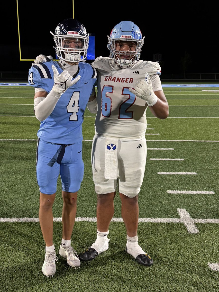 PeytonHigginson's tweet photo. Got the W. @MoaHavili was a dawg as expected! Two picks. 1-0 baby! @hills_salem @BYUfootball @LockedOnCougars @vcram_3 @Andy_Pham1 @lew_walk7 @Coach_Popp @DemarioWarren @SlingintheP @BeehiveBuzz_ @PrepRedzoneUT https://t.co/ONs78YWZkD