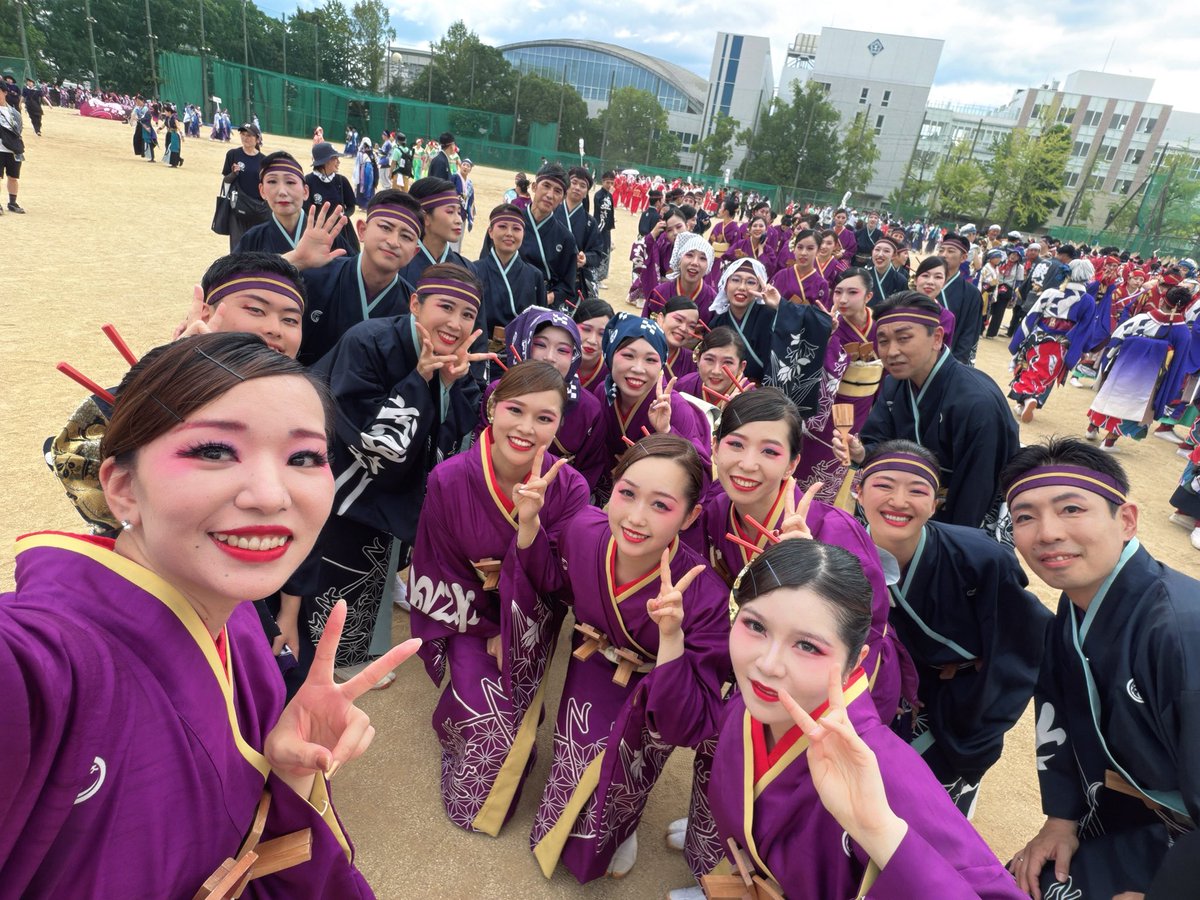 fs4_aimy29's tweet photo. 夢だったのかなと思うくらい一瞬だった高知での3日間😌
藍なりのみんながよさこいを楽しんで、最後まで全員で踊り切れたことが何より嬉しかったです。 たくさんのご声援、出会い、そして最高の時間をありがとうございました💓
夏があっという間に終わってしまいそうで寂しいけど…次は原宿！楽しもう✨ https://t.co/yCMphF8XyL
