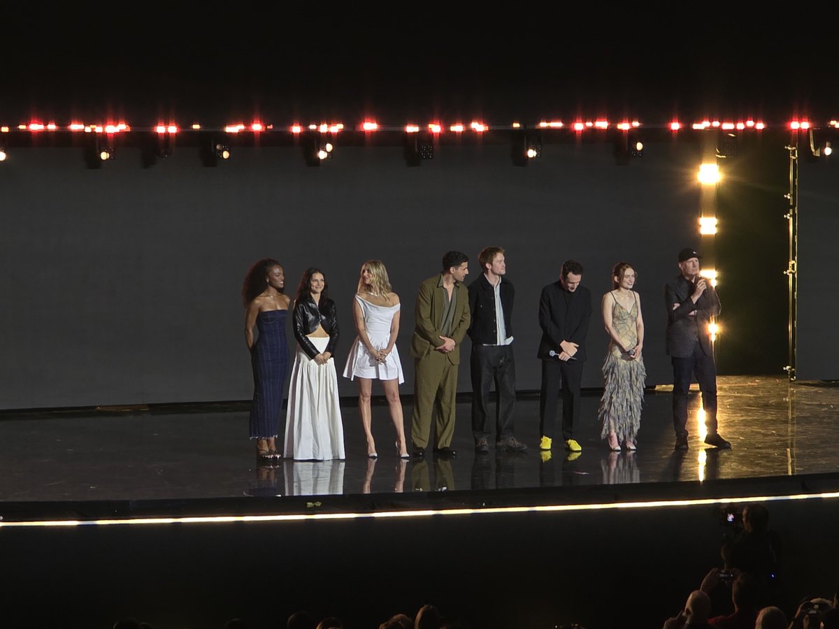 MouseInfo's tweet photo. To me, my Xmen #D23 https://t.co/TDqvQY1Wyq