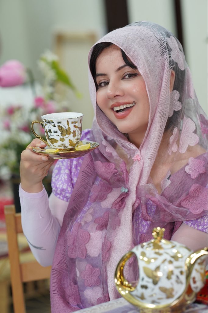 Rabipirzada's tweet photo. Weight management + fresh skin ka daily routine!
Subah ek cup Lemongrass Tea
Apni healthy diet aur active lifestyle ke saath isay routine ka hissa banayein.
Fresh sip, fresh feel!
#LemongrassTea #WeightManagement #SkinGlow #HealthyRoutine #HerbalTea #Wellness https://t.co/MOSzPH9rLx