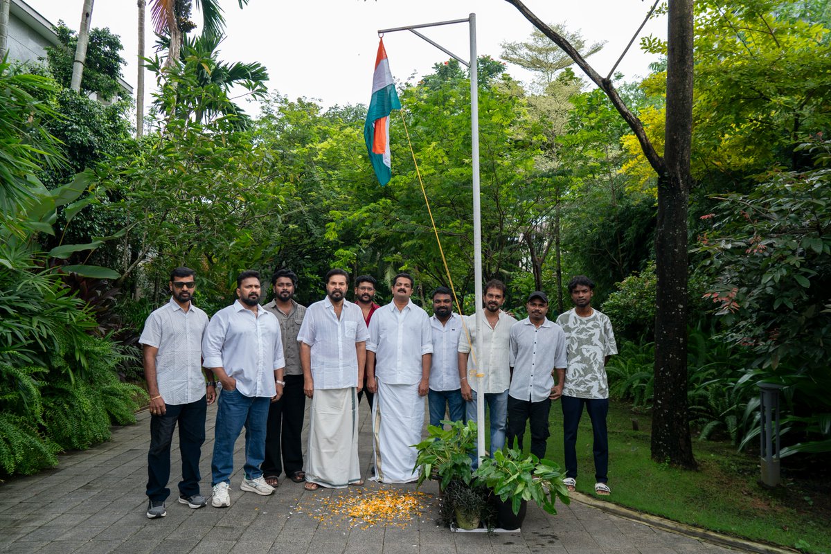 mammukka's tweet photo. Happy Independence Day 🇮🇳 Jai Hind https://t.co/796FGDbLCv