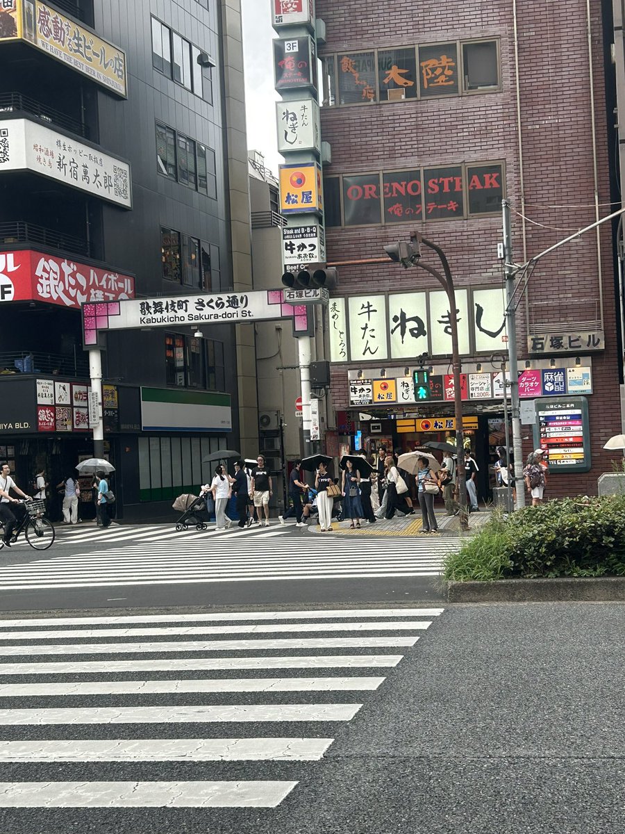 J74A1's tweet photo. 新宿へ来たのでここだけは寄る笑 https://t.co/xJvMtNRgxa