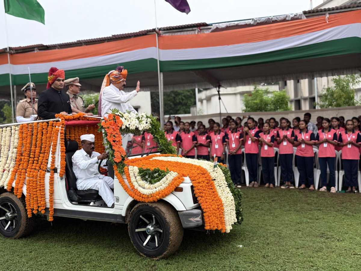 purneshmodi's tweet photo. 🇮🇳 રાષ્ટ્રધ્વજને સલામી આપી, સૌના અભિવાદન ઝીલતા… ગૌરવભેર ક્ષણો! 🇮🇳

#purneshmodi24x7 #DeputySpeaker 
#IndependenceDay2026
#80thIndependenceDay
#JaiHind
#VandeMataram
#Tapi
#Vyara
#Gujarat
#DevelopedGujarat
#DevelopedIndia
#NationFirst
#Patriotism
#PurneshModi
#GujaratAssembly
#TapiDistrict
#HarGharTiranga