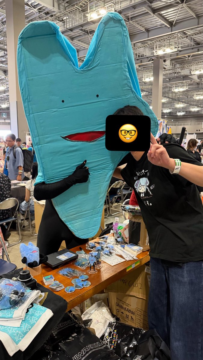 naru_d4's tweet photo. 【実績解除】 びわ湖くんとツーショット https://t.co/emdsa2iPl0
