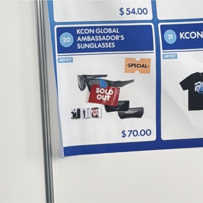 shbchartsdata's tweet photo. SUNG HANBIN KCON Global Ambassador's Sunglasses are sold out ❌ at KCON LA 2026 (Day 1) 

#성한빈 #SUNGHANBIN https://t.co/s6FGbMeBut