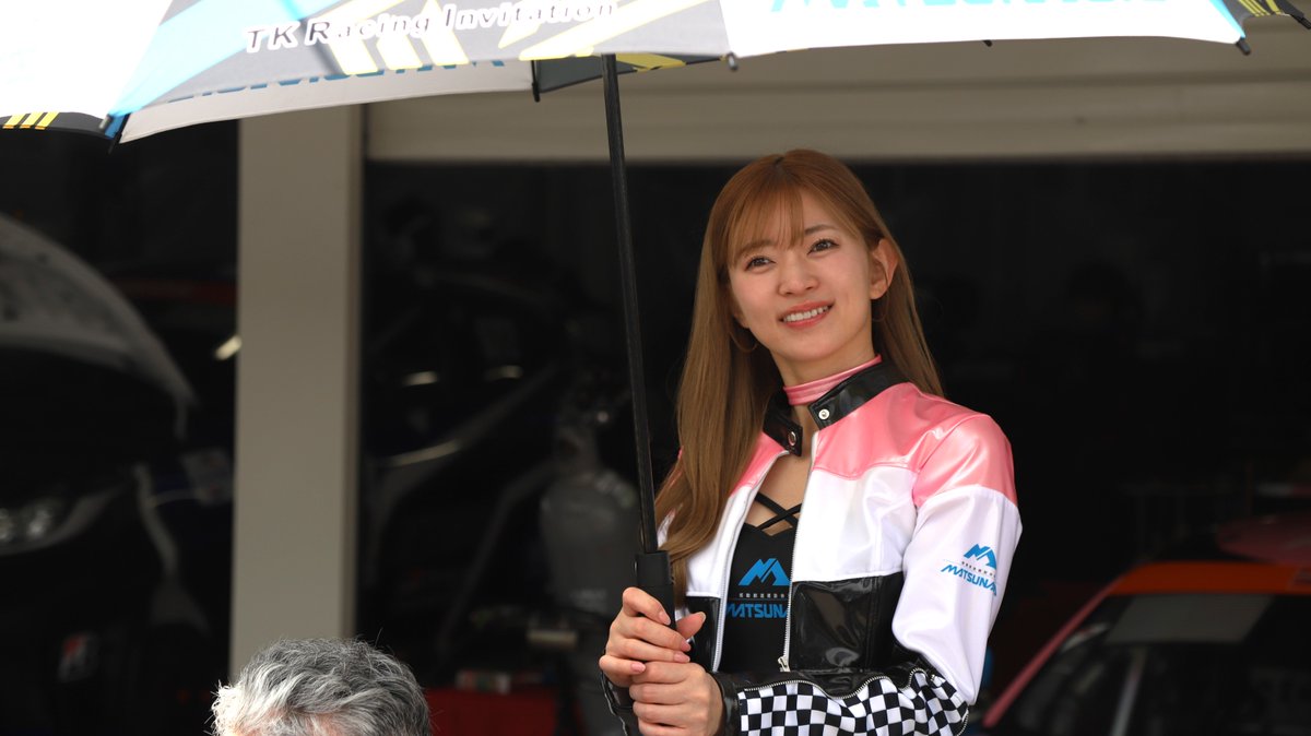 Rugger1_55521's tweet photo. #S耐 #スーパー耐久 #鈴鹿サーキット #TKRI #松永建設 #23号車 #AMG #TKRI松永建設AMG GT3
#宮越愛恵 さん #レースクイーン
2026.S耐Rd.2鈴鹿　鈴鹿サーキットで撮影♪ https://t.co/cH3rDbHIUJ