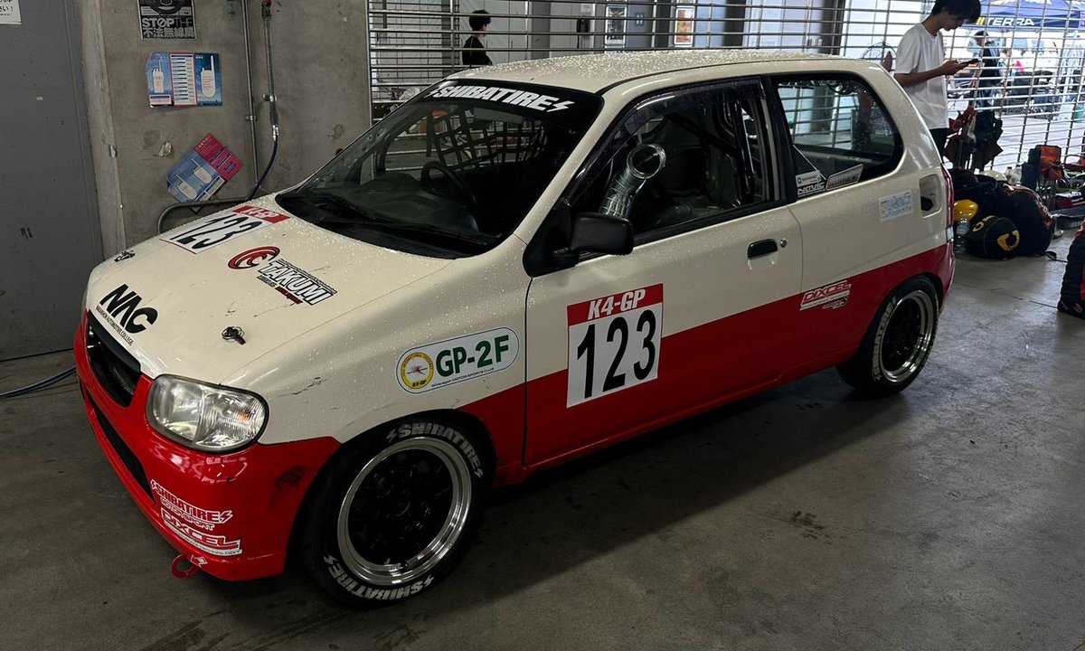 NAC_RacingClub's tweet photo. K4GP10時間耐久レース
ラスト一時間でドラシャが折れてリタイアとなりました。
部活動に協力してくれた部員、先生方、本当にお世話になりました

柴田自動車株式会社様
株式会社DIXCEL様
TAKUMIモーターオイル様
新明工業株式会社様
ご協賛していただき、ありがとうございました。
#K4GP https://t.co/hToTWHKbJR