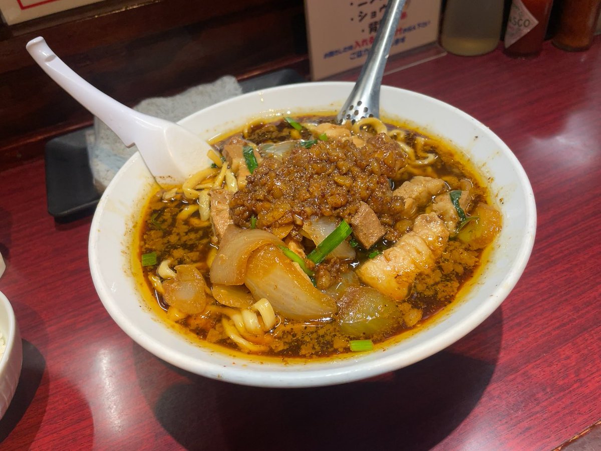 pmpmk2ana's tweet photo. スタミナ満点ラーメンすず鬼@三鷹！ちょっと久しぶり！やっぱりこのお店の一口目のインパクトは最高！
開店時間より早く営業を始めてくれてるのもめちゃうれしい！！ https://t.co/oRk6oF4QLo