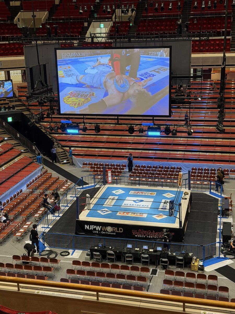 S2pecoS2's tweet photo. 本日のビックリドッキリ現場。
オッケー‼️カマーン‼️
#天山引退 #G1CLIMAX36 https://t.co/fj7Y0plaem