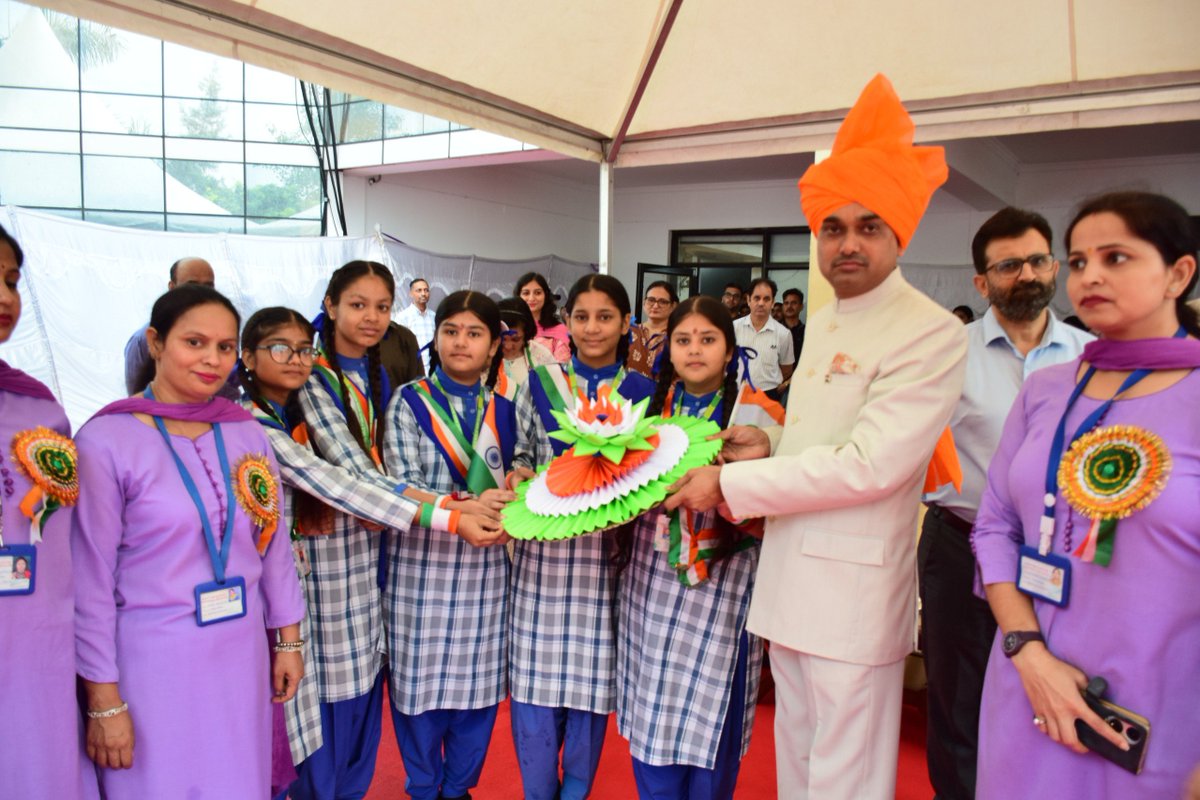 Divcomjammu's tweet photo. On the 80th Independence Day 2026, Divisional Commissioner Jammu @Rameshkumarias hoisted the Tricolour at Divisional Commissioner office. School students were special invitees on the occasion. https://t.co/AuUhHYjsRD
