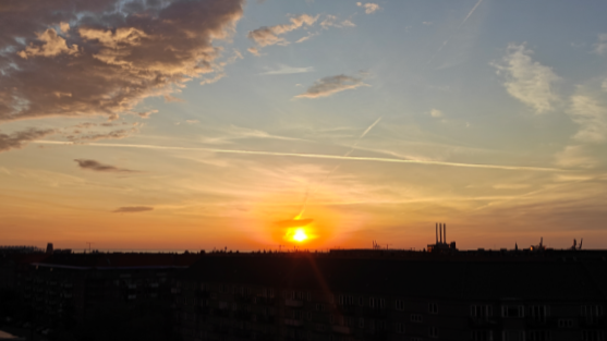 Kaltfront bringt Temperaturgefälle: Bis zu 27 Grad im Osten, nur 16 im Westen