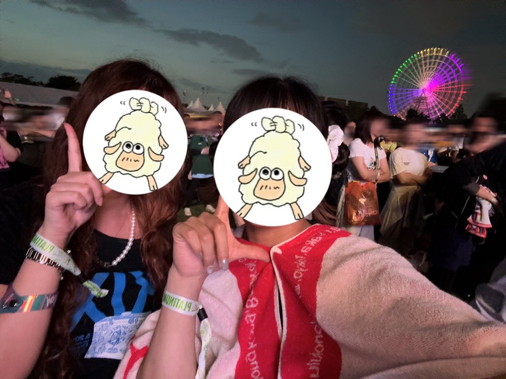 L875666's tweet photo. SUMMER SONIC 2026 大阪 🐙🌈

どらはい歌えて大歓喜😭🚗💨💫
サークルもとっても楽しかった
プラチナドエルさんたちありがとう

メンバーと一緒に花火見れてやったー！

 #サマソニ
 #ラルク https://t.co/YZcXm57bfJ
